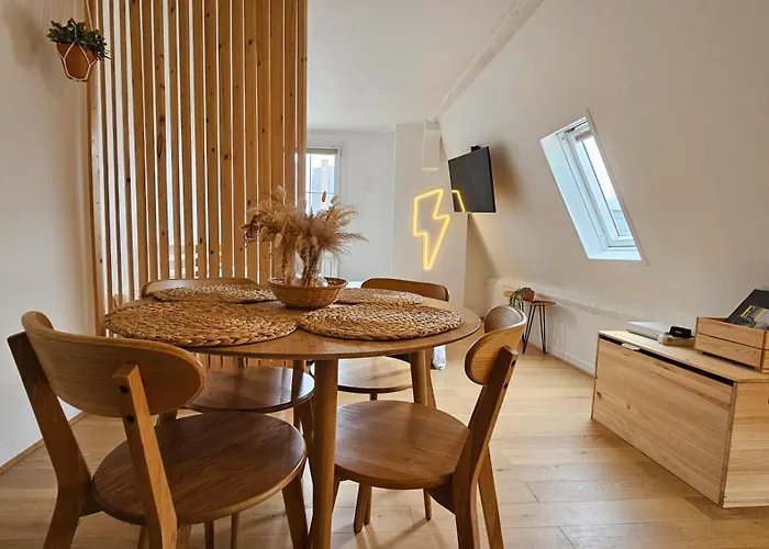 ϟ Lumineux Scandinave - Coup De Foudre